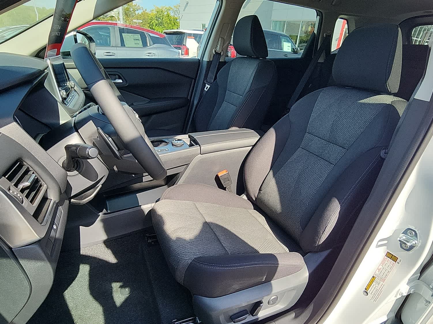 2026 Nissan Rogue SV photo 7