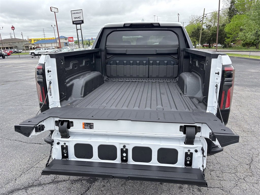 2025 Gmc Sierra EV Denali photo 11