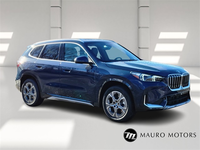 2026 BMW X1 28i's photo