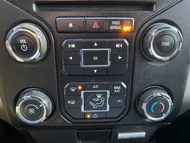 2014 Ford F-150 XLT photo 12