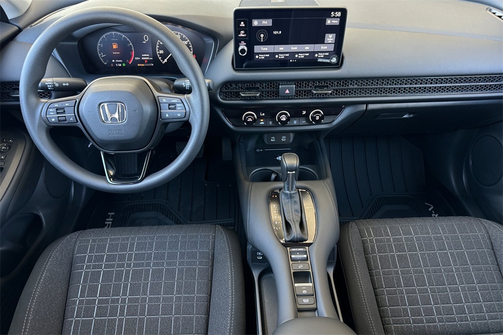 2026 Honda HR-V LX photo 13