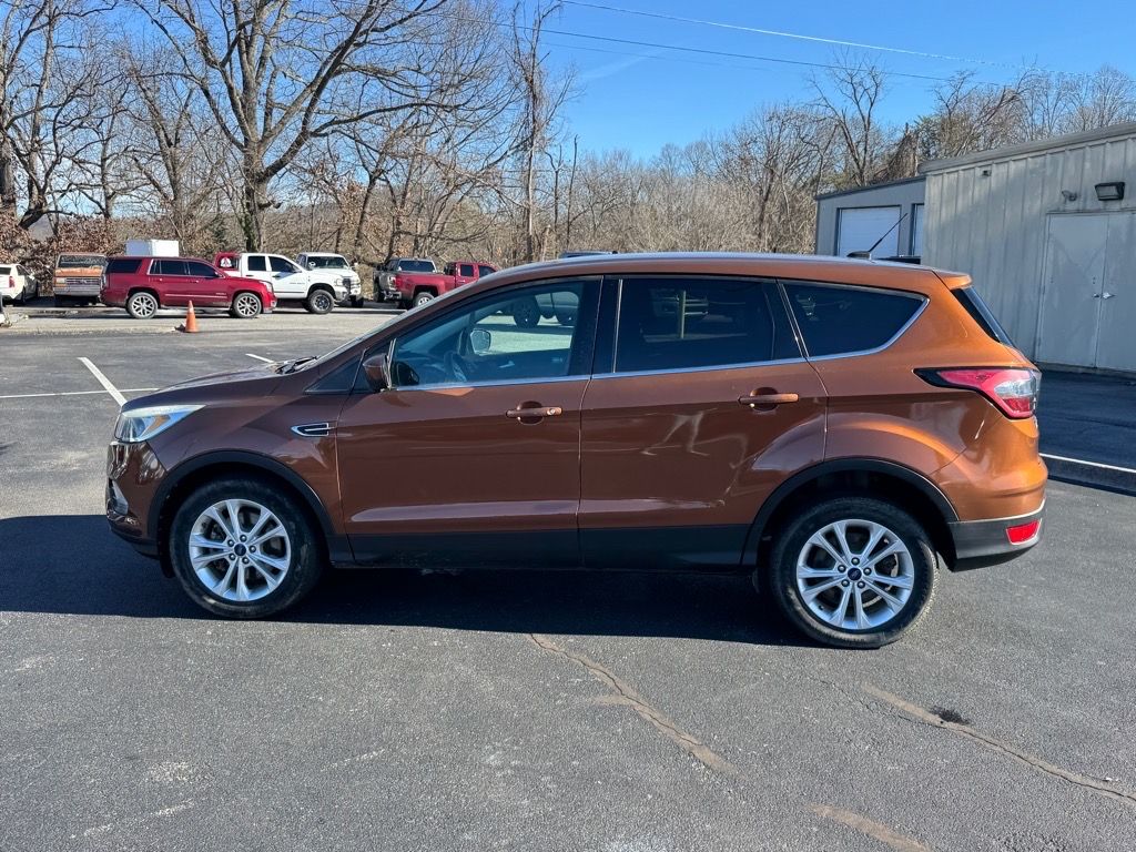 Used 2017 Ford Escape SE with VIN 1FMCU9G98HUB67362 for sale in Johnson City, TN