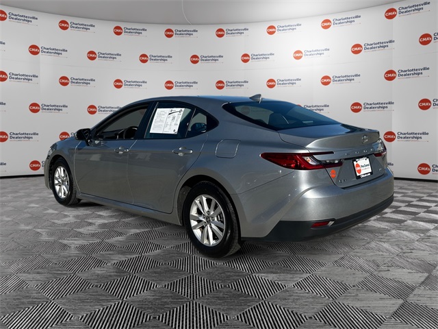 2025 Toyota Camry LE photo 3