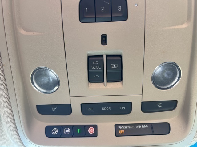 2015 Cadillac XTS Premium photo 18
