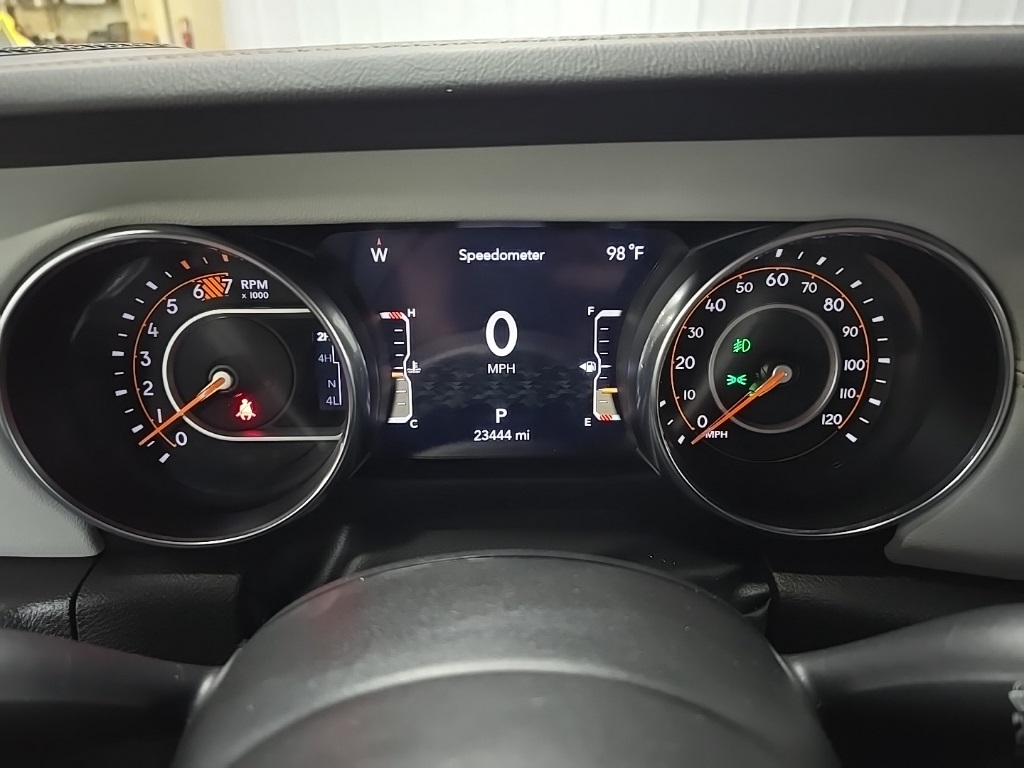2023 Jeep Wrangler Altitude photo 21