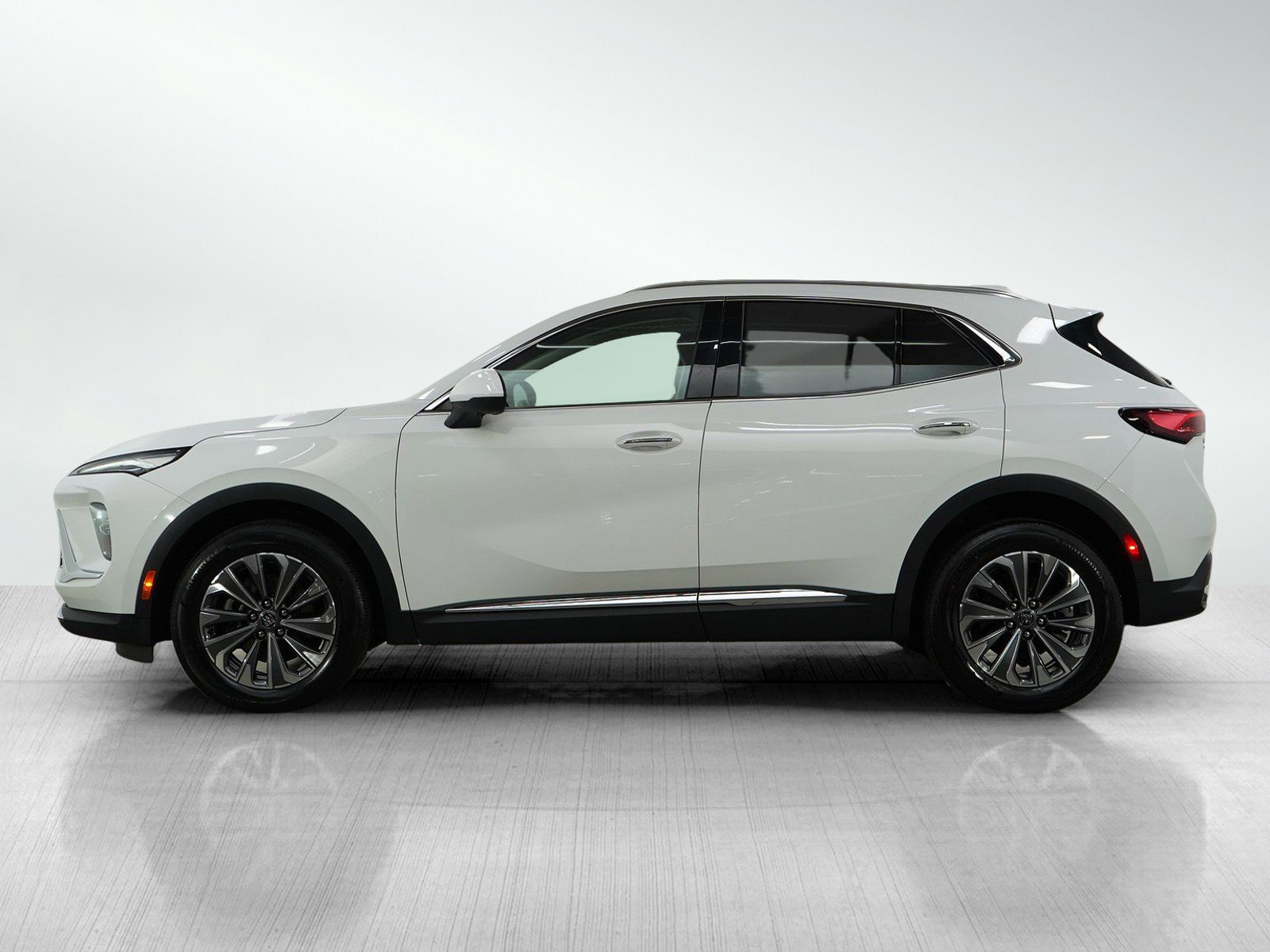Used 2024 Buick Envision Preferred with VIN LRBFZME48RD016812 for sale in Roseville, Minnesota