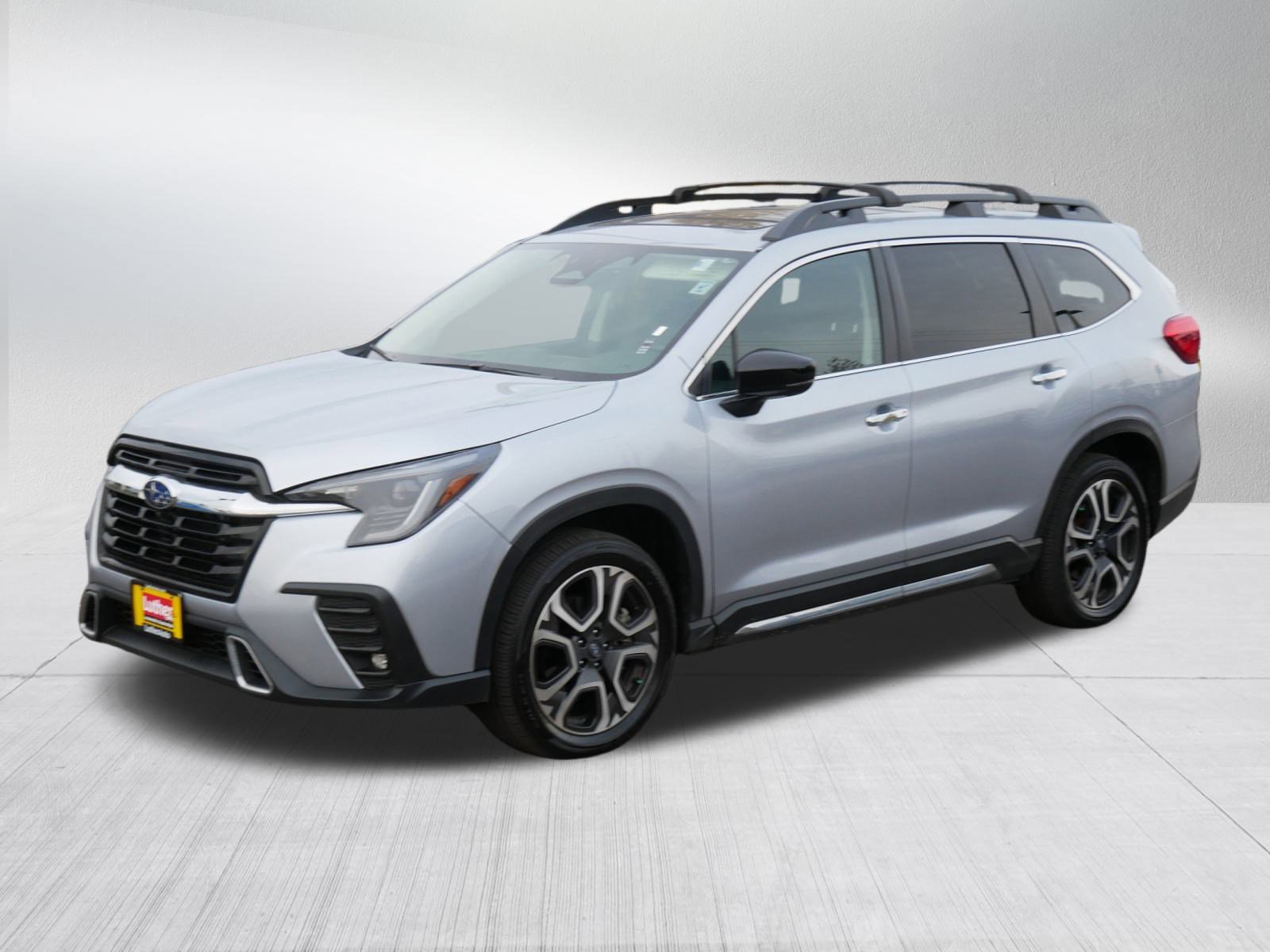 2024 Subaru Ascent Touring photo 3