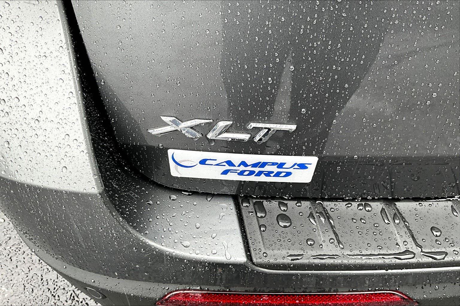 2022 Ford Explorer XLT photo 32