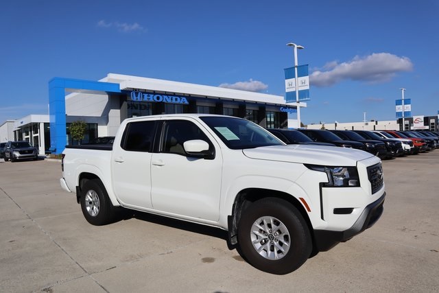 2024 Nissan Frontier SV's photo