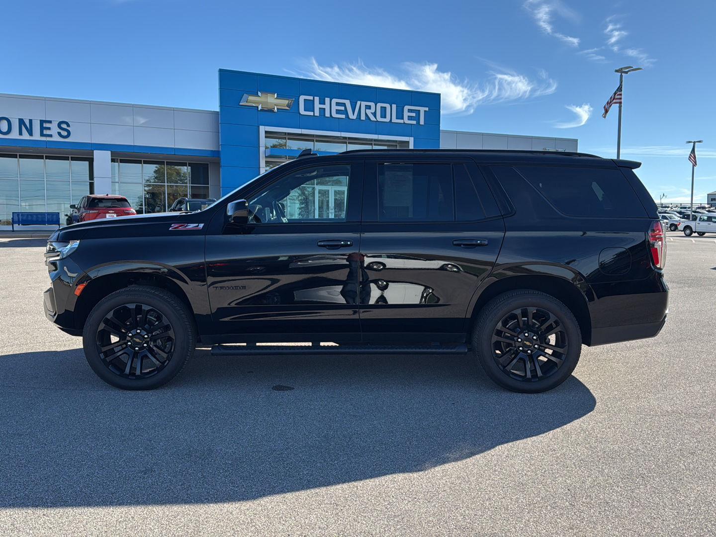 2021 Chevrolet Tahoe Z71 photo 2