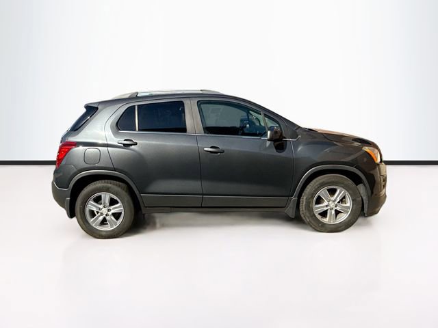 2016 Chevrolet Trax LT photo 3
