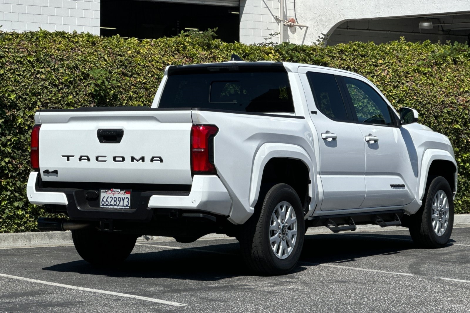2024 Toyota Tacoma SR5 photo 4