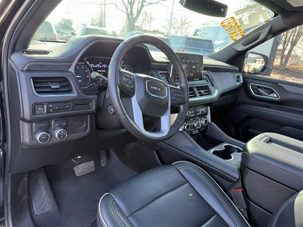 2021 GMC YUKON XL - Image 16