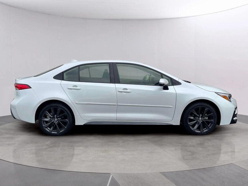 2024 Toyota Corolla Hybrid SE photo 6