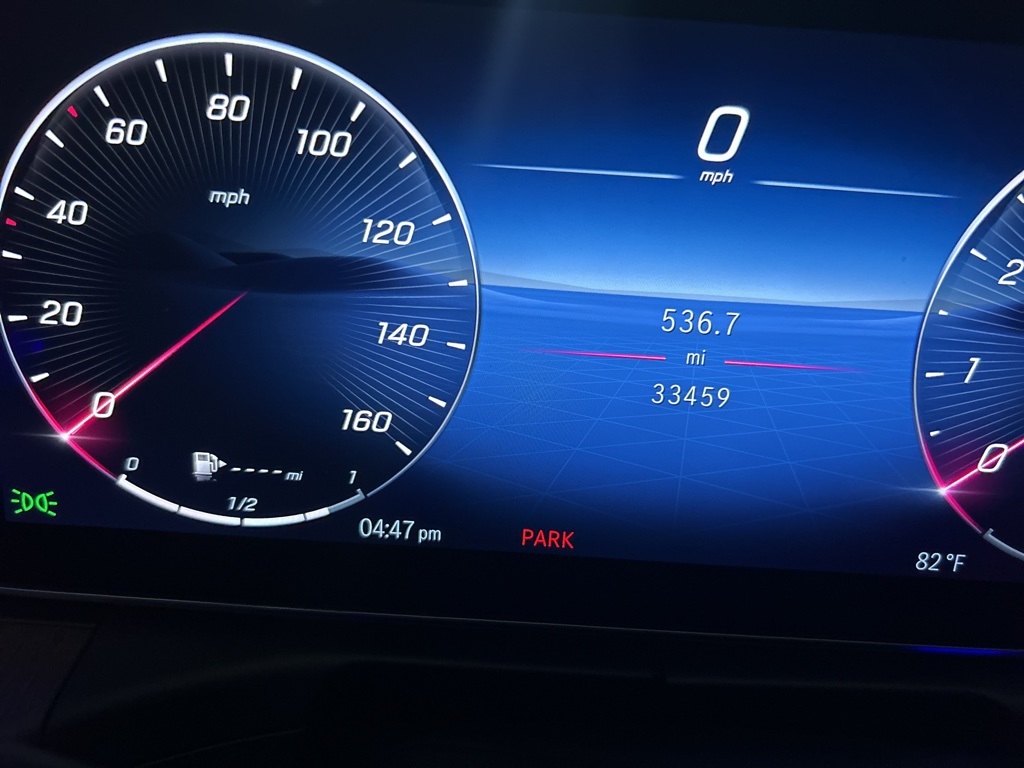 2022 Mercedes Benz C 300 photo 4