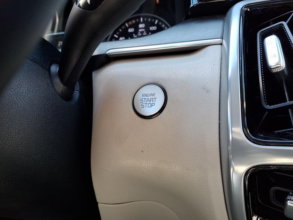 2022 Kia Sorento Plug-In Hybrid SX photo 16