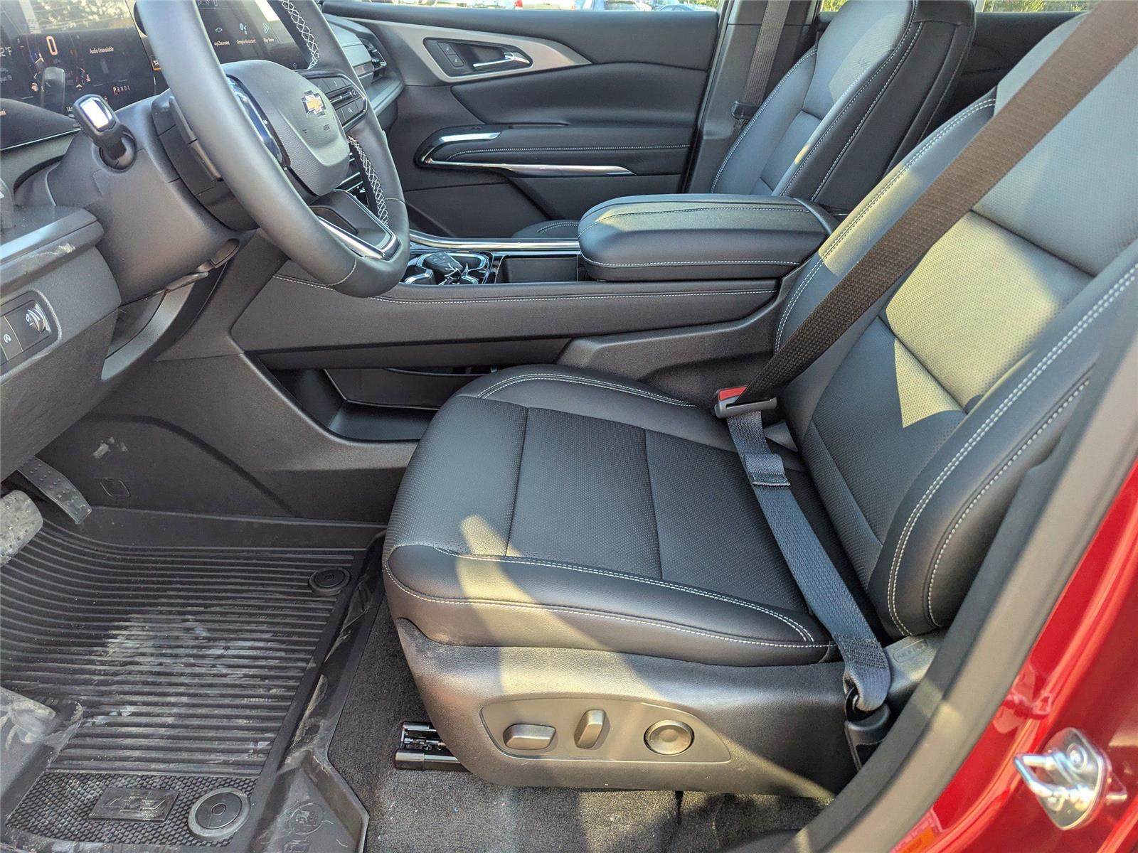 2026 Chevrolet Traverse photo 18