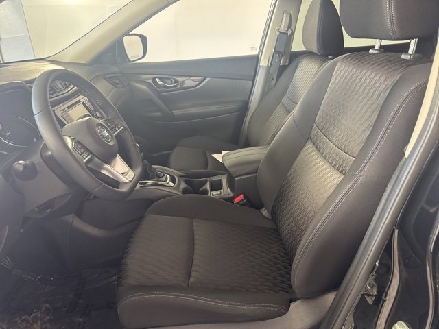 2020 Nissan Rogue SV photo 7