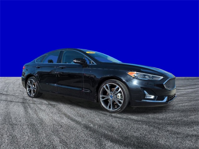 2020 Ford Fusion Titanium photo 2