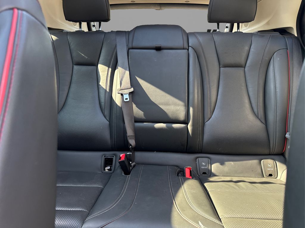 2022 Buick Envision Essence photo 19