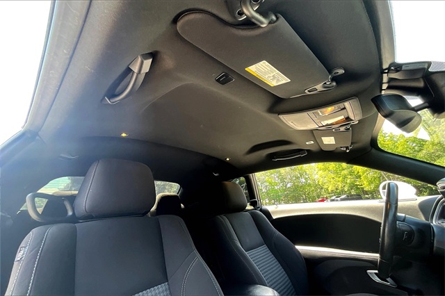 2022 Dodge Challenger SXT photo 21