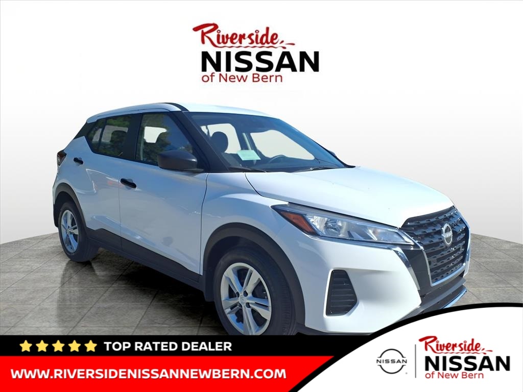 2025 Nissan KICKS PLAY Base