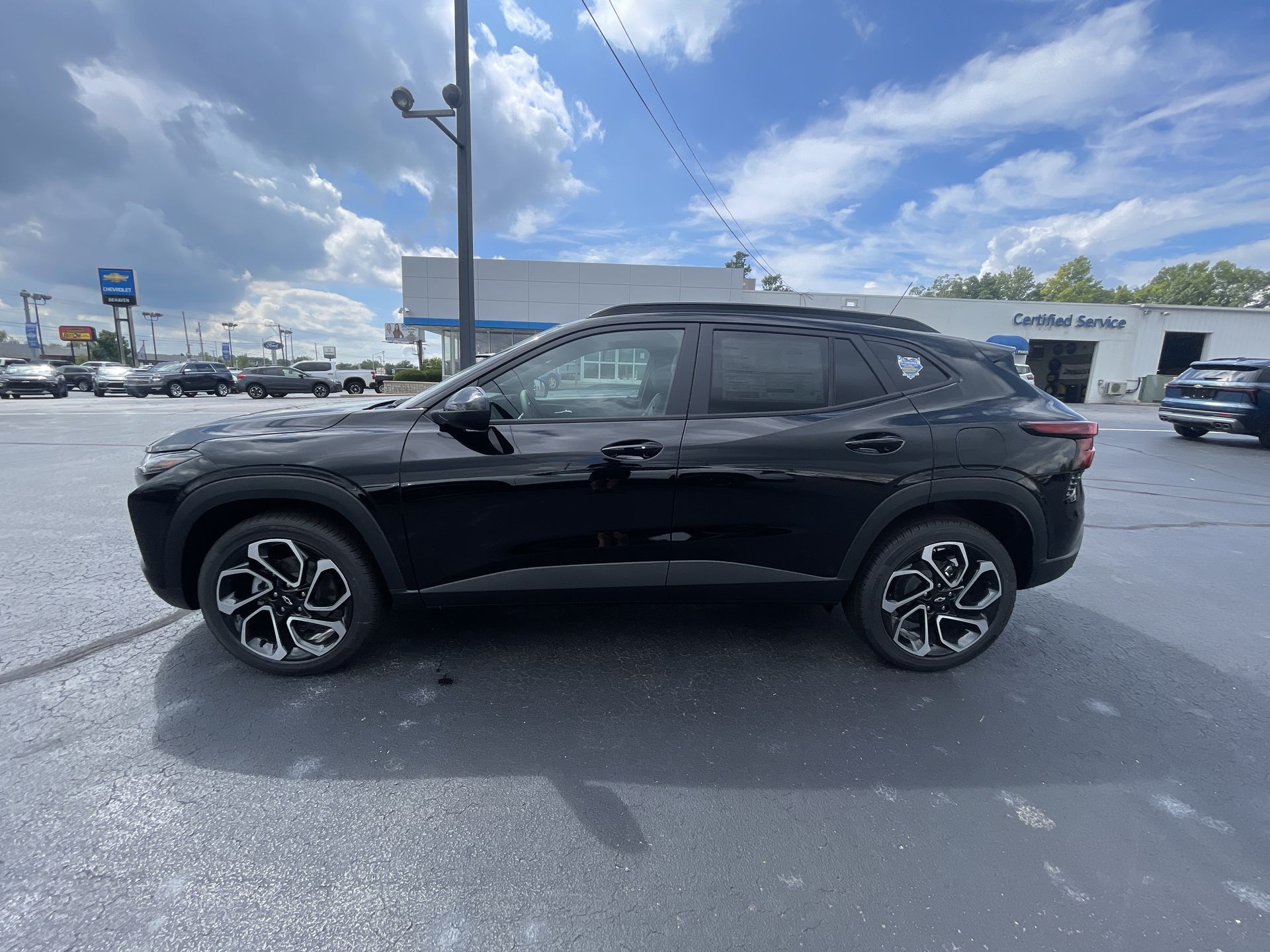 2025 Chevrolet Trax photo 5