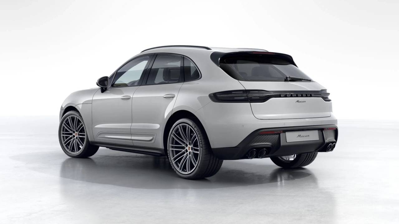 2026 Porsche Macan T photo 3