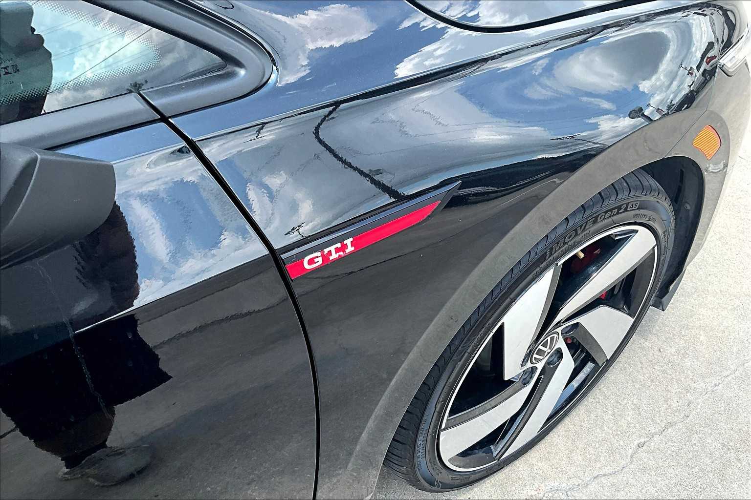 2024 Volkswagen Golf GTI S photo 9