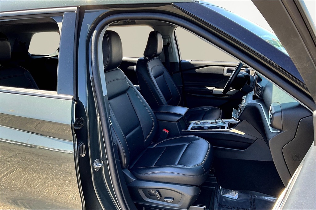 Image 7 of Pre-Owned 2022 Ford Explorer XLT