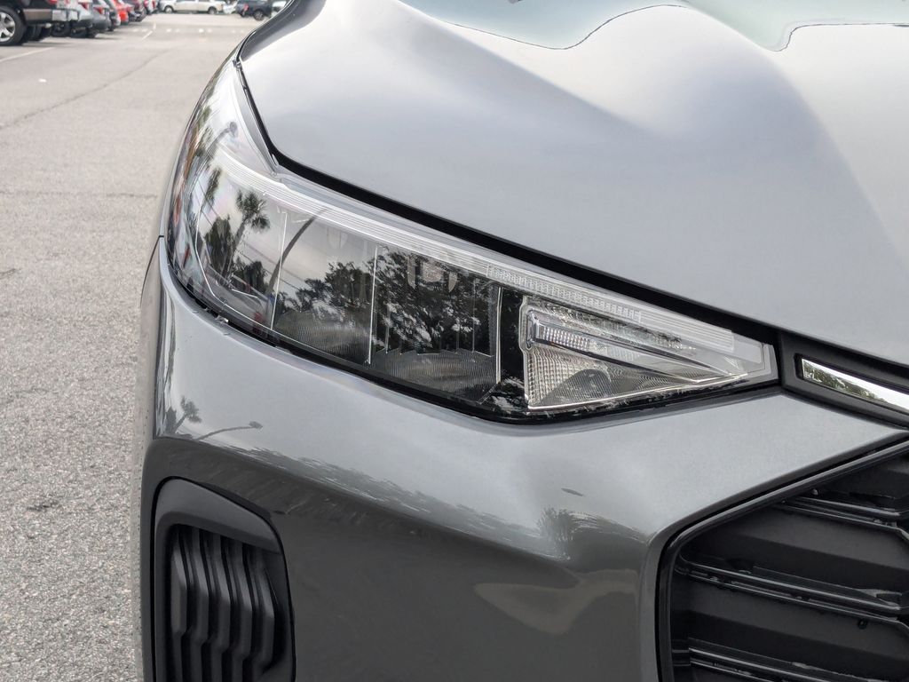 2025 Ford Escape Hybrid ST-Line photo 7