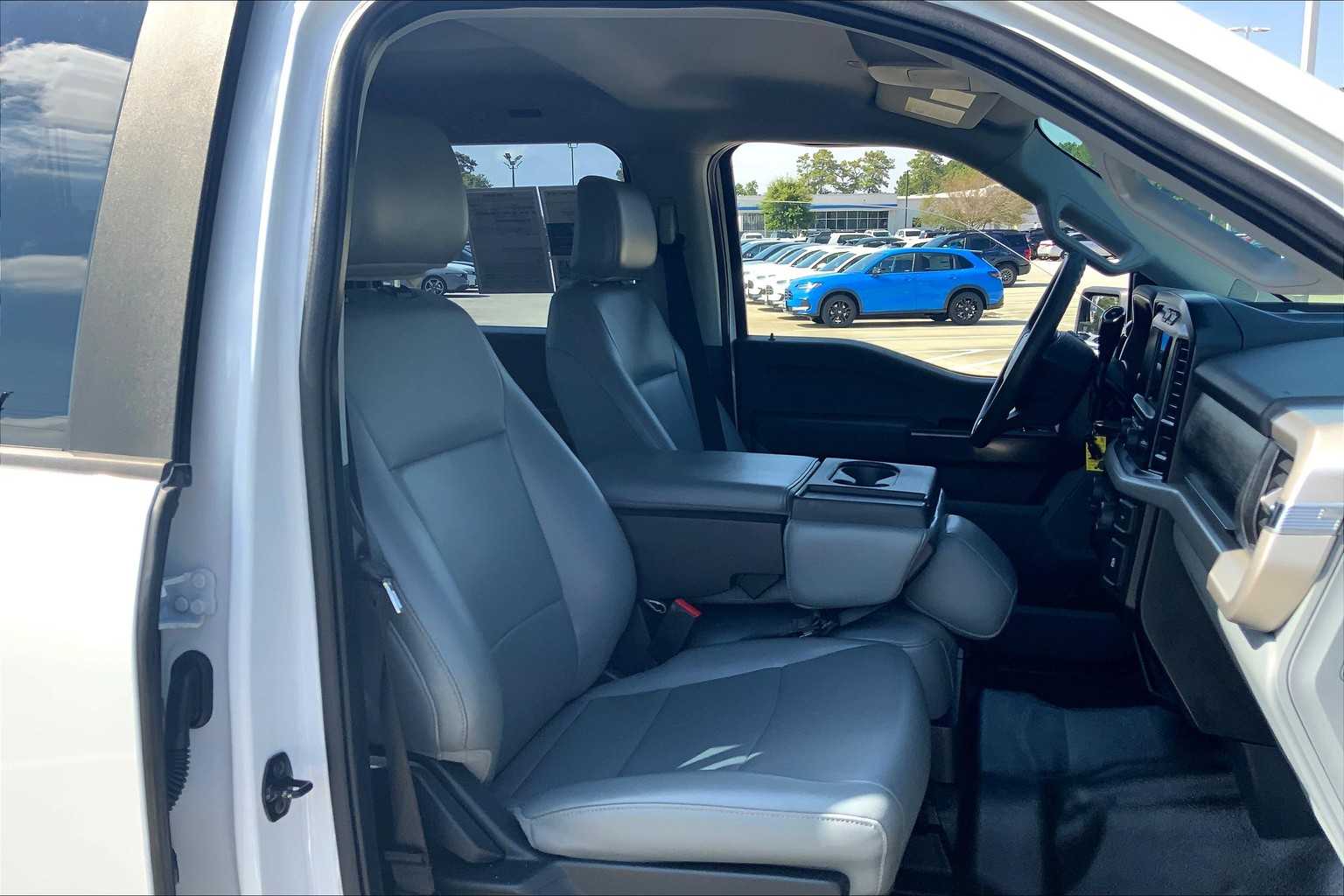 2021 Ford F-150 XL photo 8