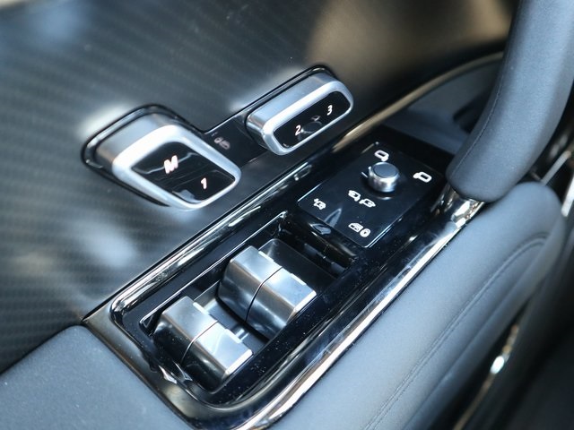 2025 Land Rover Range Rover Sport photo 20