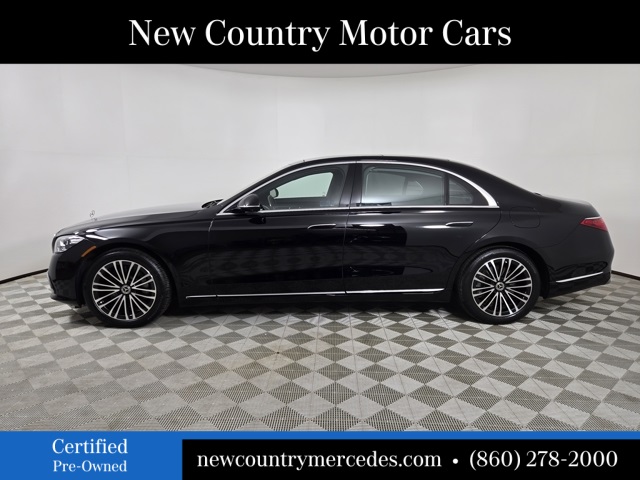 2024 Mercedes Benz S 580e 4MATIC photo 4