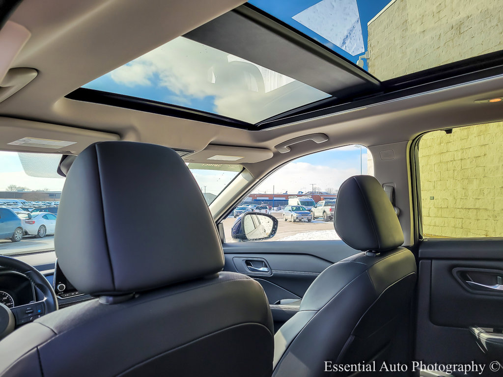 2024 NISSAN ROGUE - Image 11