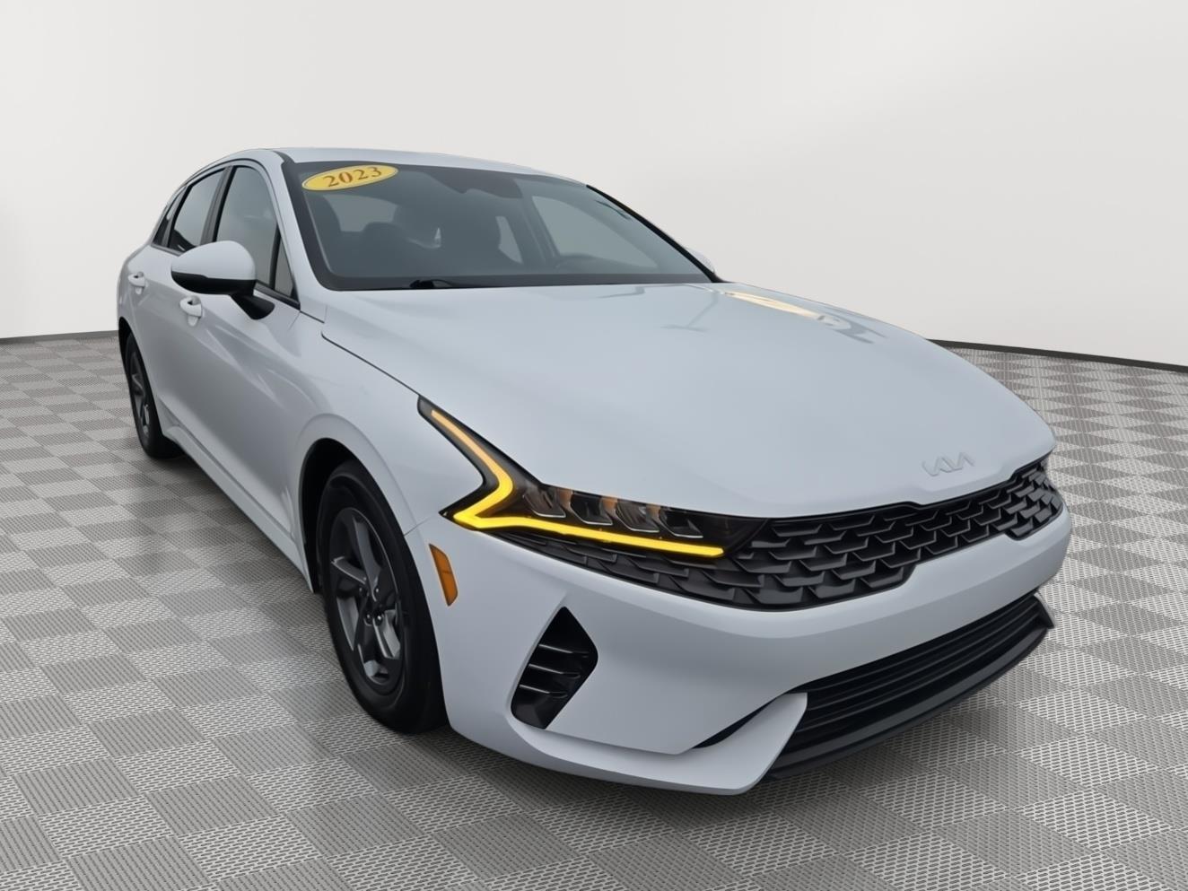 2023 Kia K5 LXS's photo