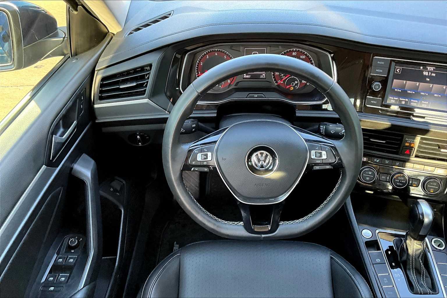 2021 Volkswagen Jetta SE photo 5