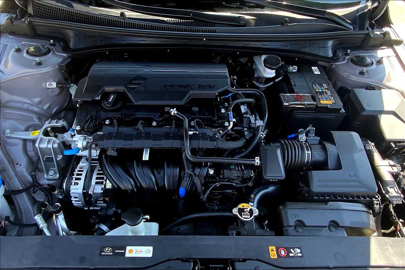 2025 Hyundai Elantra SEL Convenience photo 25