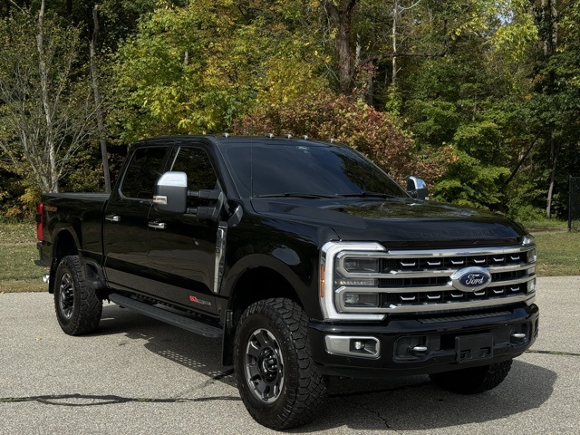 2024 Ford F-350 photo 3