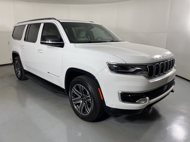 2025 Jeep Wagoneer L Base photo 2