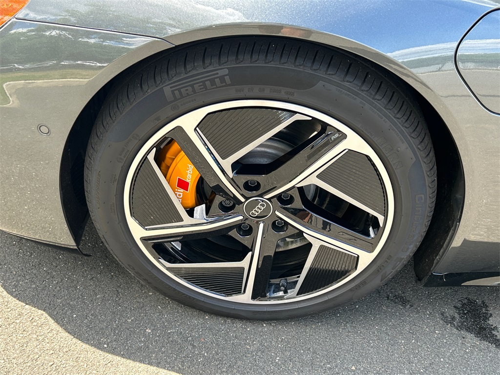 2023 Audi RS e-tron GT Base photo 8