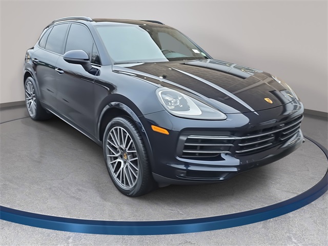 2023 Porsche Cayenne Platinum Edition photo 3