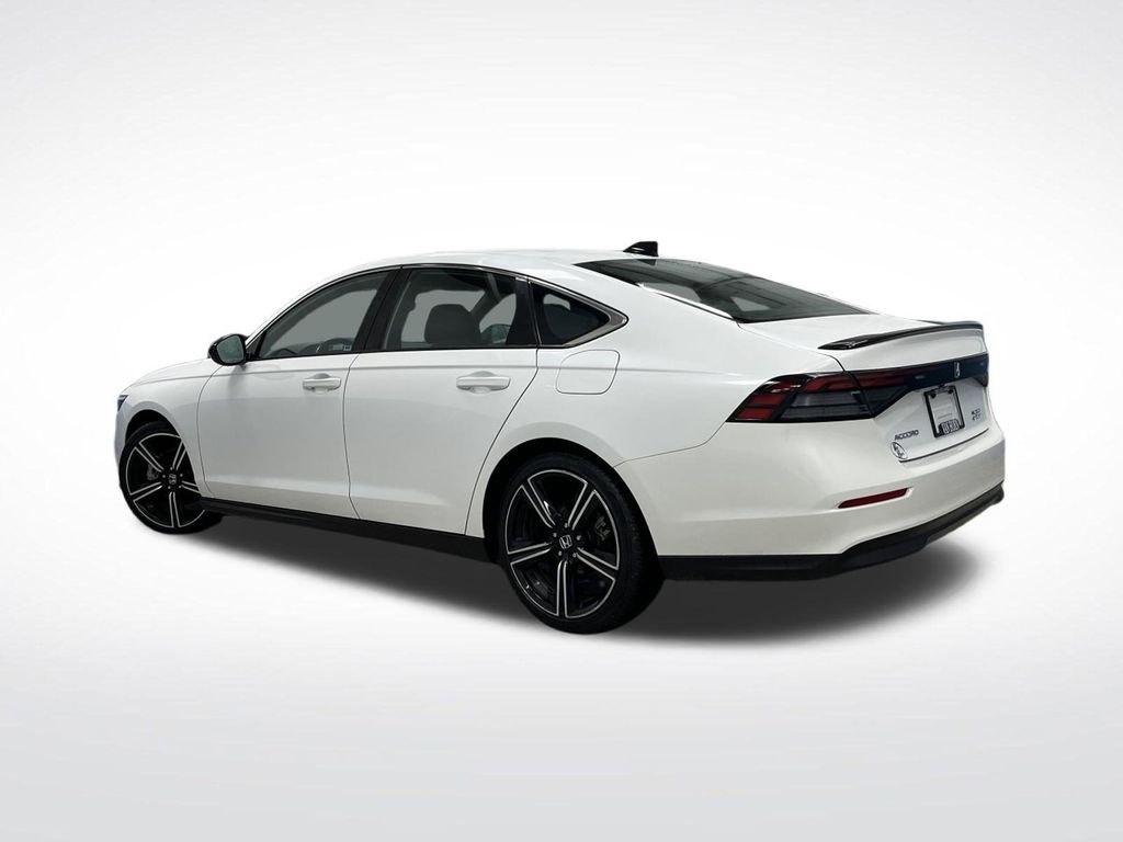 2023 Honda Accord Hybrid Sport photo 3
