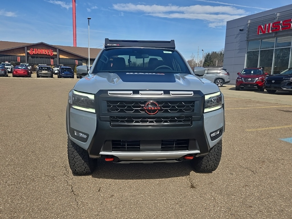 2025 Nissan Frontier Crew Cab PRO-4X photo 2