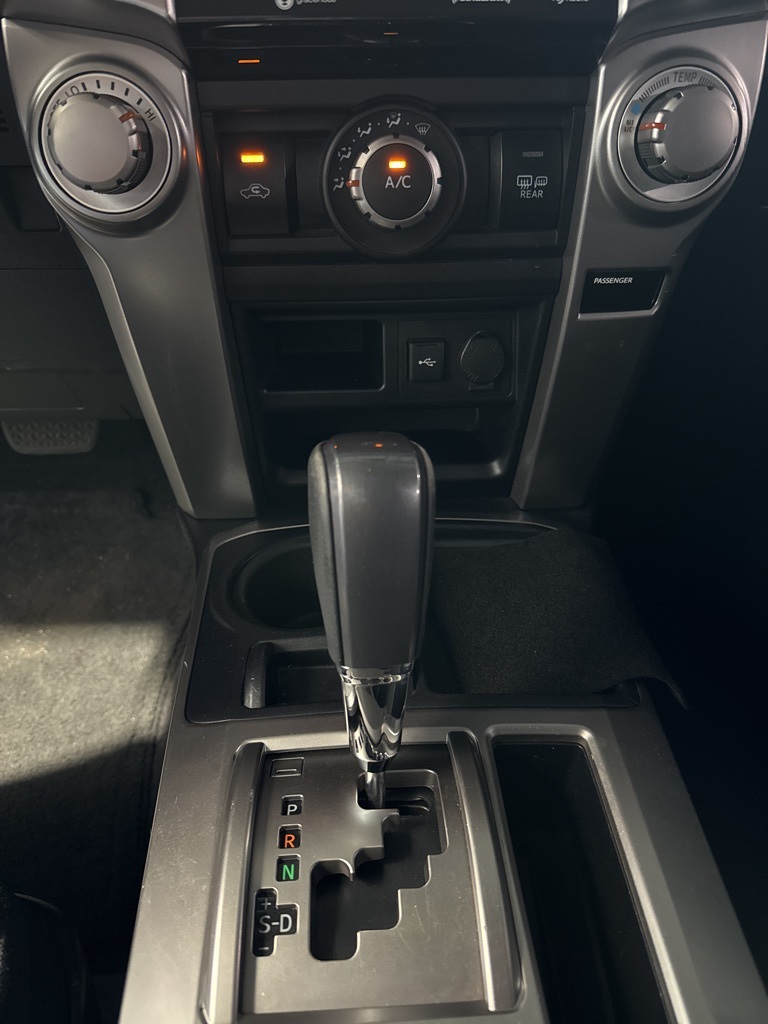 2020 Toyota 4Runner SR5 photo 37