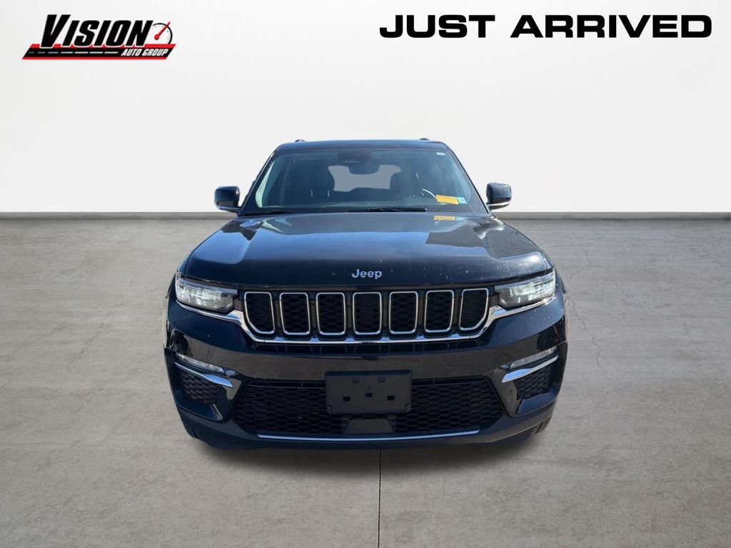2023 Jeep Grand Cherokee Limited photo 2