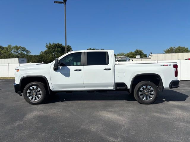 2023 Chevrolet Silverado 2500HD Custom photo 6