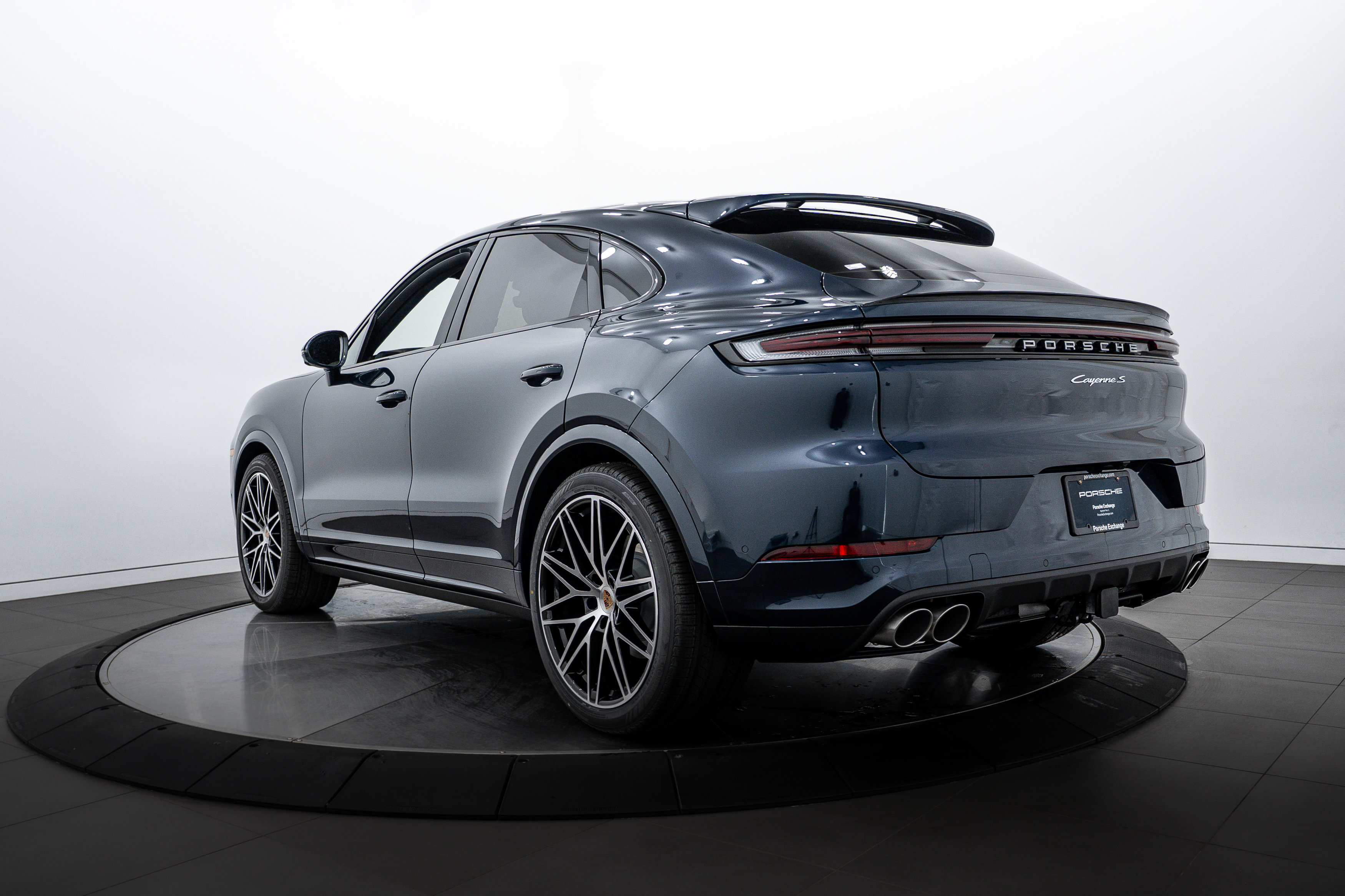 2026 Porsche Cayenne S Coupe photo 2
