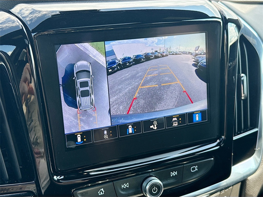 2023 Chevrolet Traverse Premier photo 6