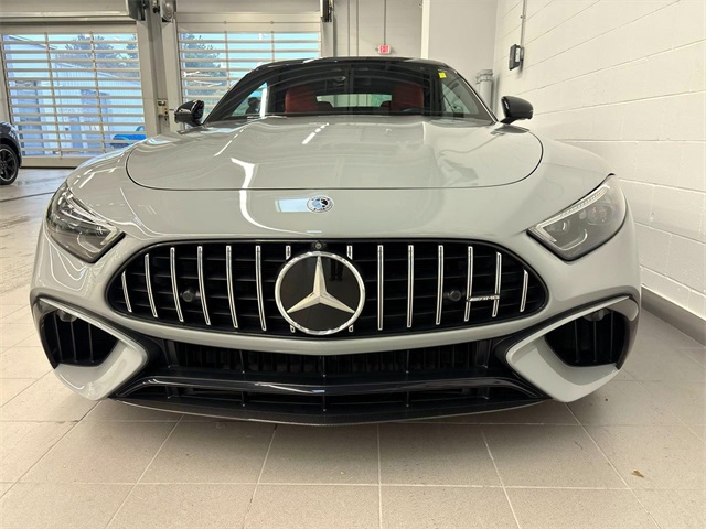 2022 Mercedes Benz SL 63 AMG photo 4